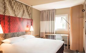 Ibis Paris La Defense Courbevoie